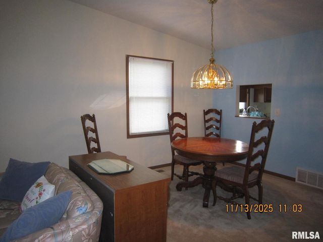 2608 38TH Street, Moline, IL 61265