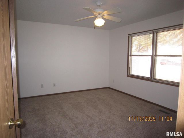 2608 38TH Street, Moline, IL 61265