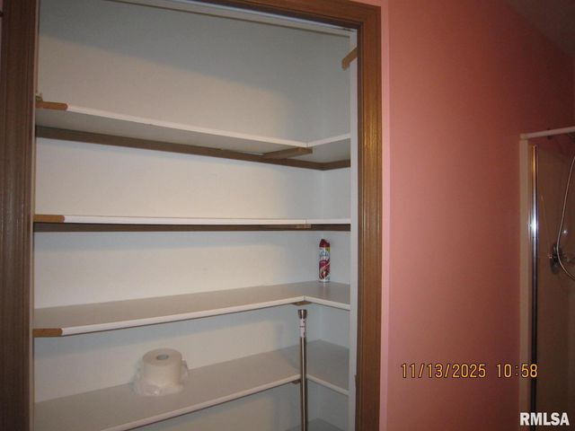 2608 38TH Street, Moline, IL 61265