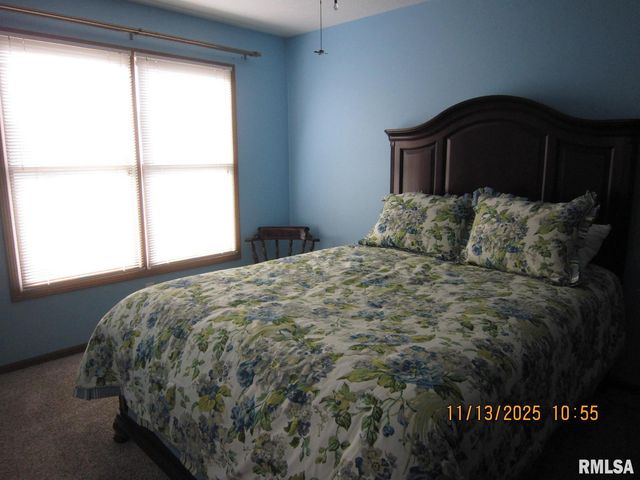 2608 38TH Street, Moline, IL 61265