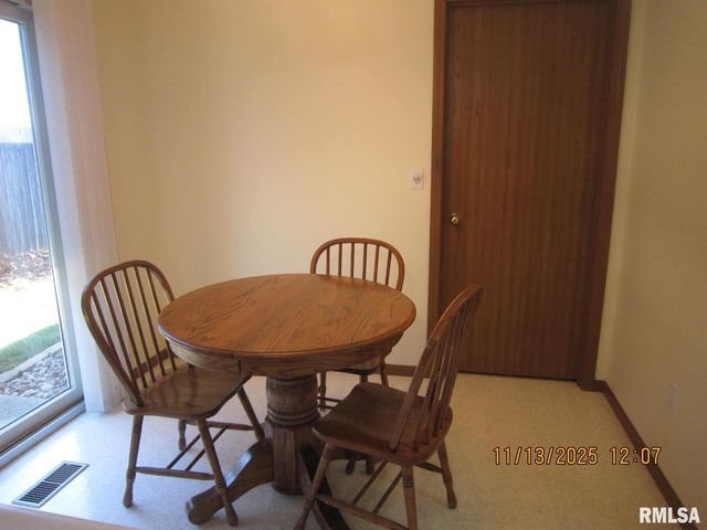 2608 38TH Street, Moline, IL 61265