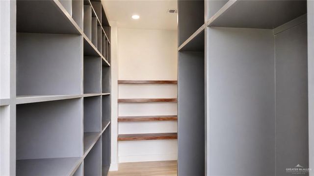 2106 E Clearwater Street, Edinburg, TX 78542
