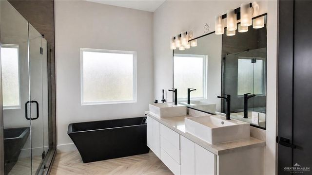 2106 E Clearwater Street, Edinburg, TX 78542