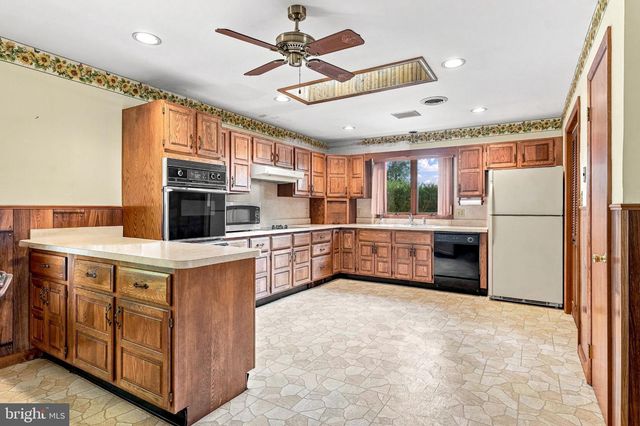 1399 MONMOUTH RD, Eastampton, NJ 08060