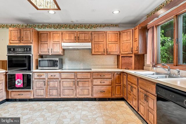 1399 MONMOUTH RD, Eastampton, NJ 08060