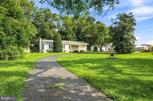 1399 MONMOUTH RD, Eastampton, NJ 08060