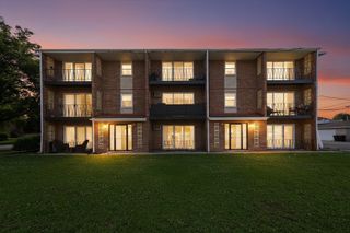 6436 W 64th Place C2, Chicago, IL 60638