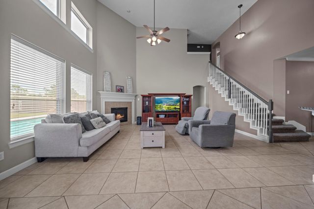 2413 Quiet Arbor Lane, Pearland, TX 77581