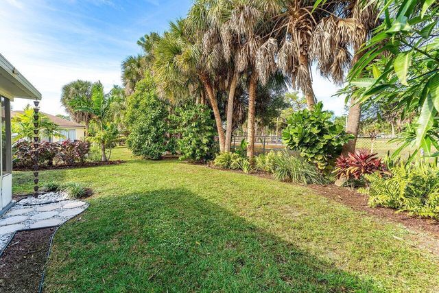5418 Club Circle, Haverhill, FL 33415