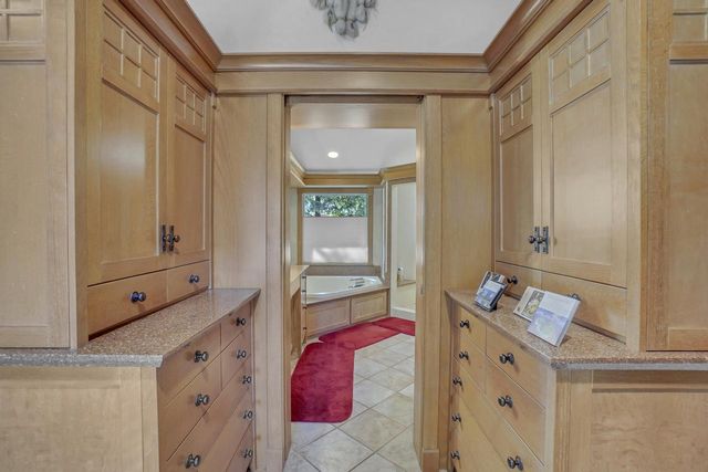 1205 Blue Dahlia ROAD, Oconomowoc, WI 53066