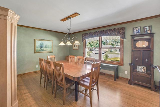 1205 Blue Dahlia ROAD, Oconomowoc, WI 53066