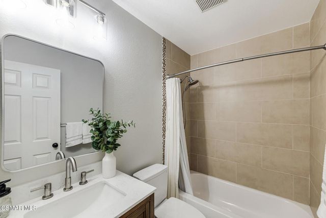 12202 Willow Hill Drive, Moorpark, CA 93021