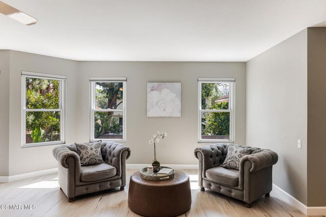 12202 Willow Hill Drive, Moorpark, CA 93021