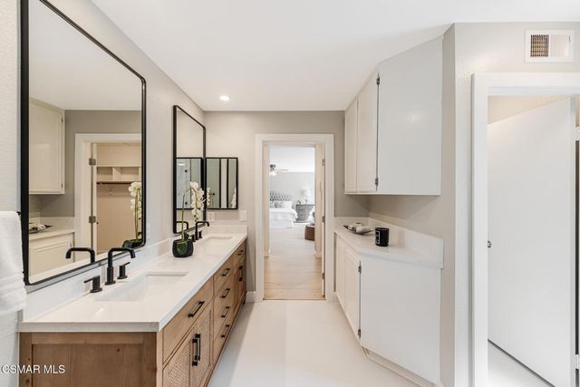 12202 Willow Hill Drive, Moorpark, CA 93021