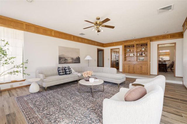 409 Albany Drive, Edmond, OK 73003