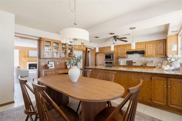 409 Albany Drive, Edmond, OK 73003