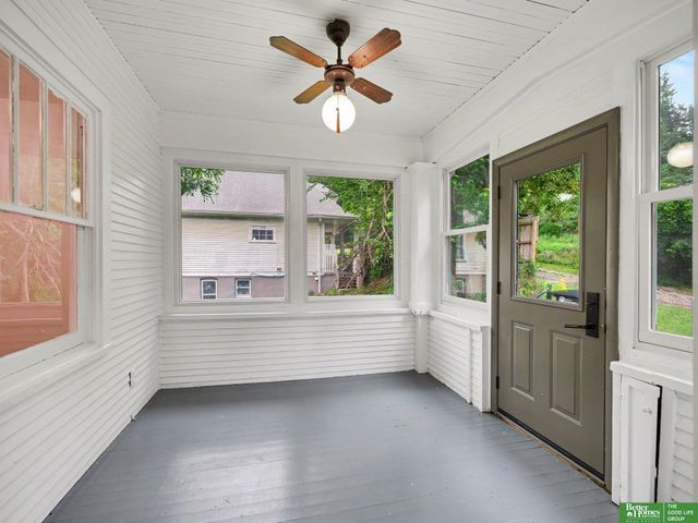 3220 S 3 Street, Omaha, NE 68108