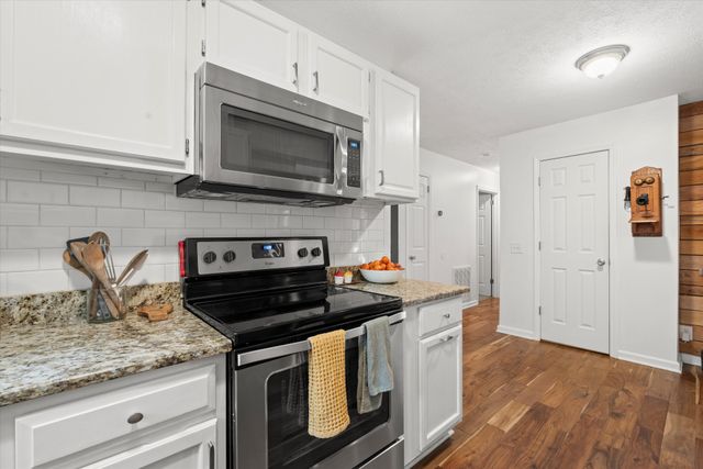 1101 Valley View Rd, Ashland City, TN 37015