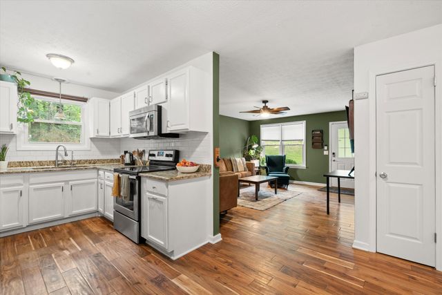 1101 Valley View Rd, Ashland City, TN 37015