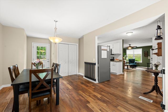 1101 Valley View Rd, Ashland City, TN 37015