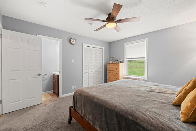 1101 Valley View Rd, Ashland City, TN 37015