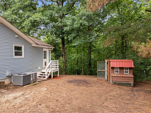 1101 Valley View Rd, Ashland City, TN 37015