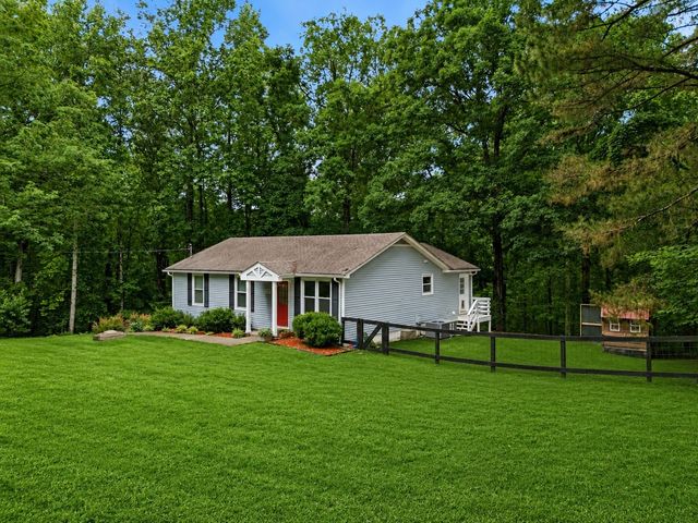 1101 Valley View Rd, Ashland City, TN 37015