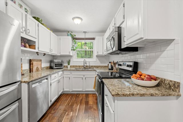 1101 Valley View Rd, Ashland City, TN 37015