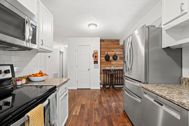 1101 Valley View Rd, Ashland City, TN 37015