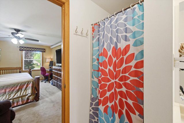 W1479 Meadow View COURT, Oostburg, WI 53070