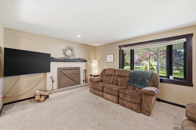 W1479 Meadow View COURT, Oostburg, WI 53070