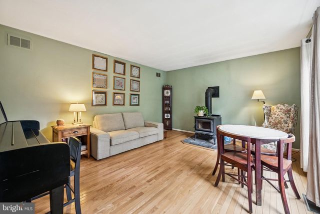 5630 OSLO AVE, Mays Landing, NJ 08330