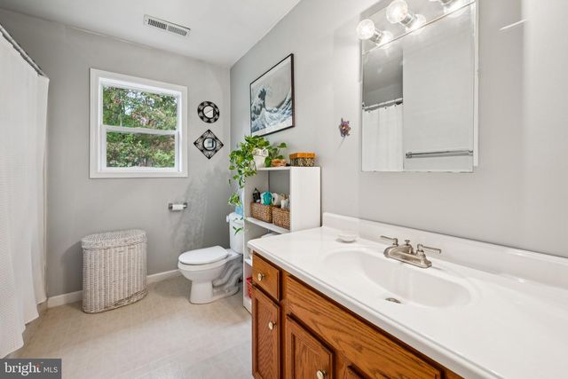 5630 OSLO AVE, Mays Landing, NJ 08330