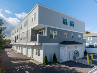 889-895 Grinnell St. 2, Fall River, MA 02721