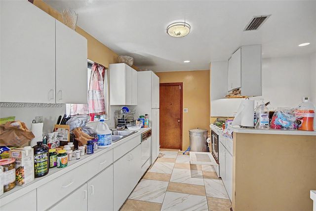 3281 NW 212th Street, Miami Gardens, FL 33056