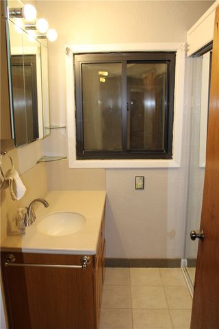 740 Santa Clara Dr, Kingsville, TX 78363