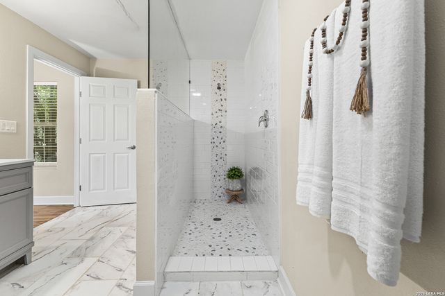 315 Saint James, San Antonio, TX 78202