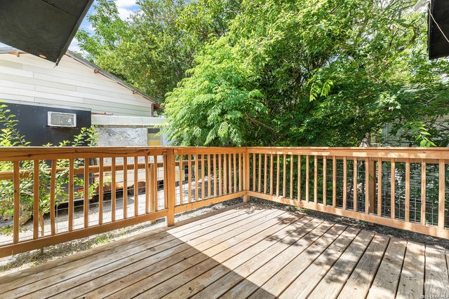 315 Saint James, San Antonio, TX 78202