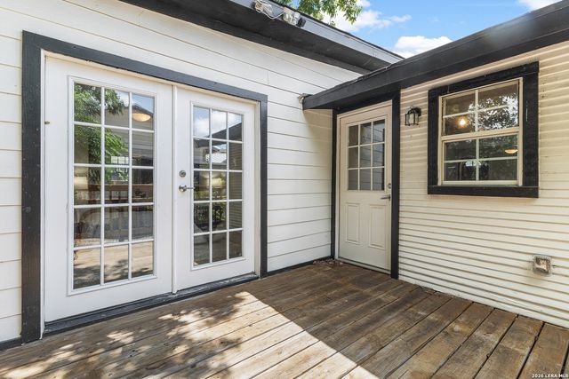 315 Saint James, San Antonio, TX 78202