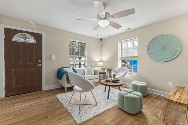 315 Saint James, San Antonio, TX 78202