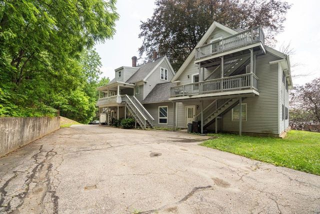 34 Floral Ave Apt 5, Dover, NH 03820