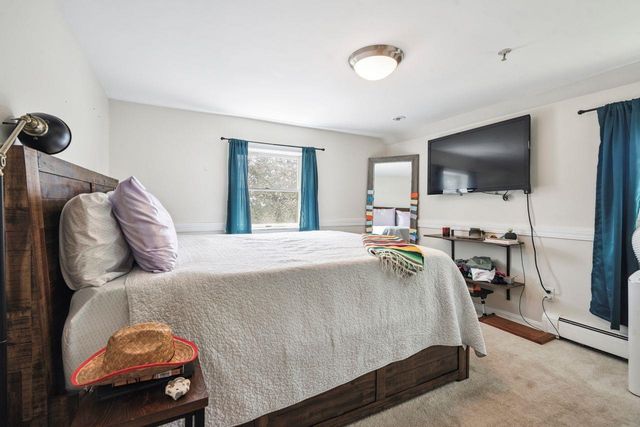 34 Floral Ave Apt 5, Dover, NH 03820