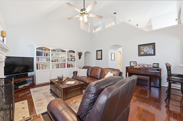 3803 Heritage Colony Drive, Missouri City, TX 77459