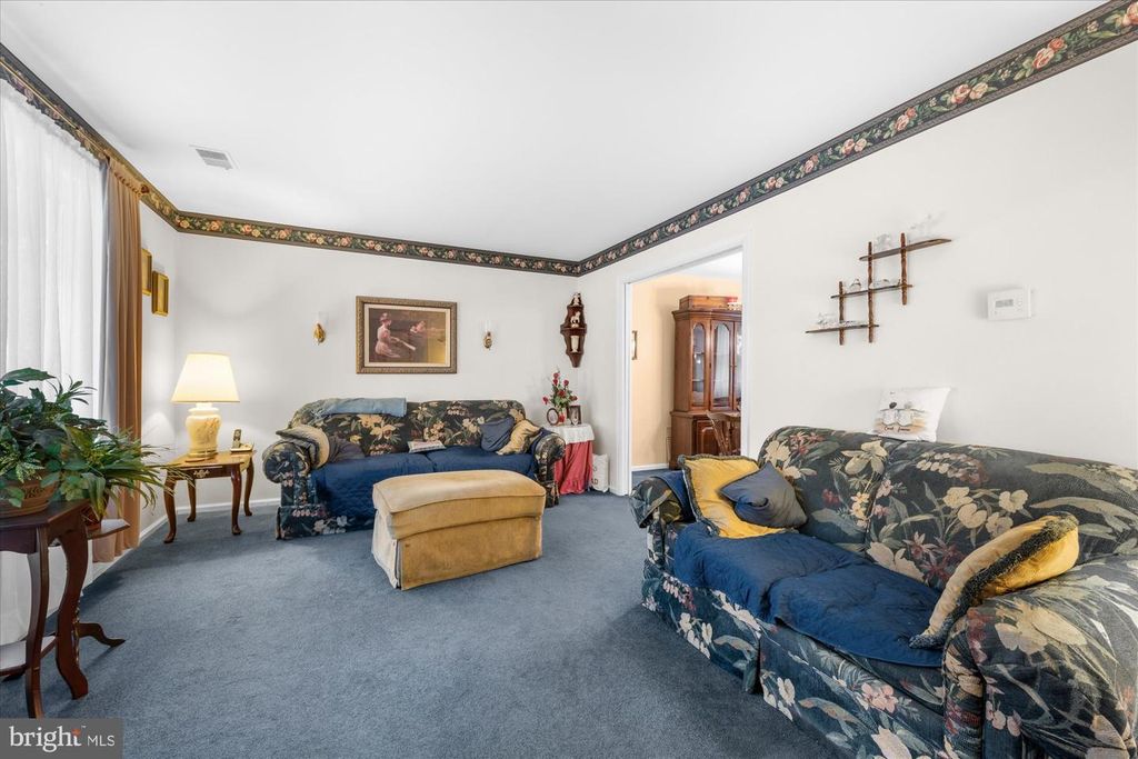 945 ROBERTS RD, Bensalem, PA 19020 — photo 5