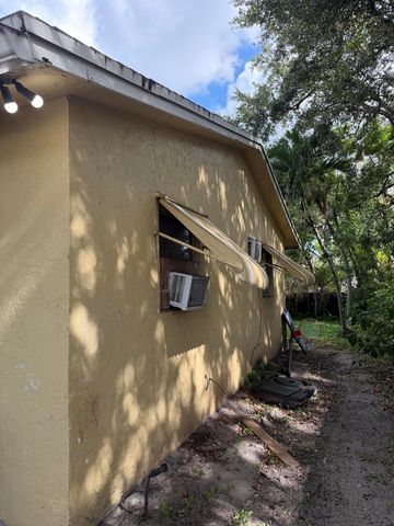 2605 NW 14TH Street, Fort Lauderdale, FL 33311