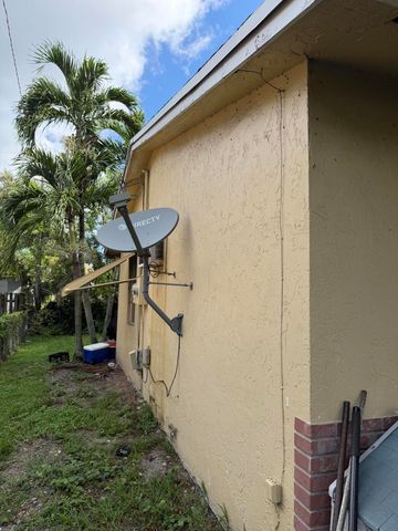 2605 NW 14TH Street, Fort Lauderdale, FL 33311