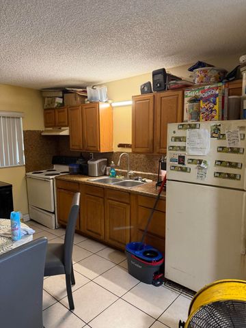 2605 NW 14TH Street, Fort Lauderdale, FL 33311