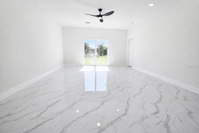 2423 MILTON AVENUE S, Lehigh Acres, FL 33973