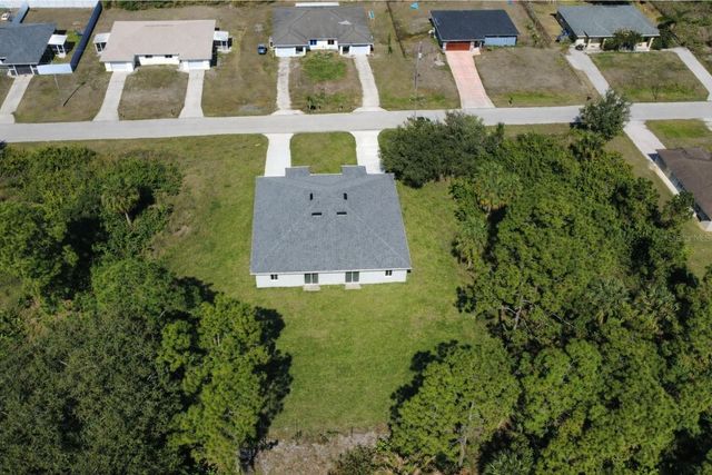 2423 MILTON AVENUE S, Lehigh Acres, FL 33973
