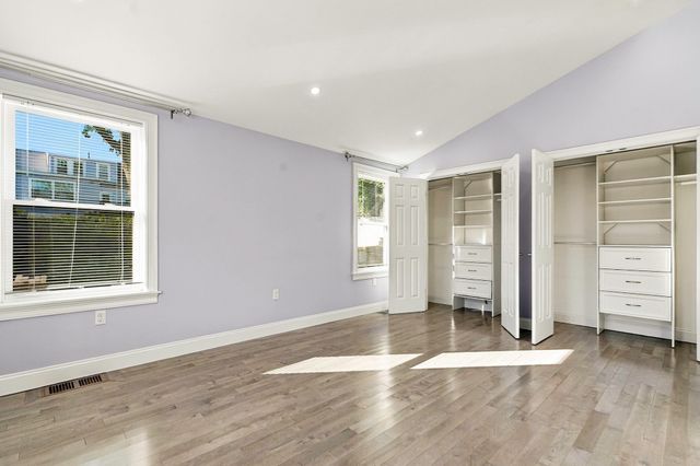 47 Rosedale Rd, Watertown, MA 02472